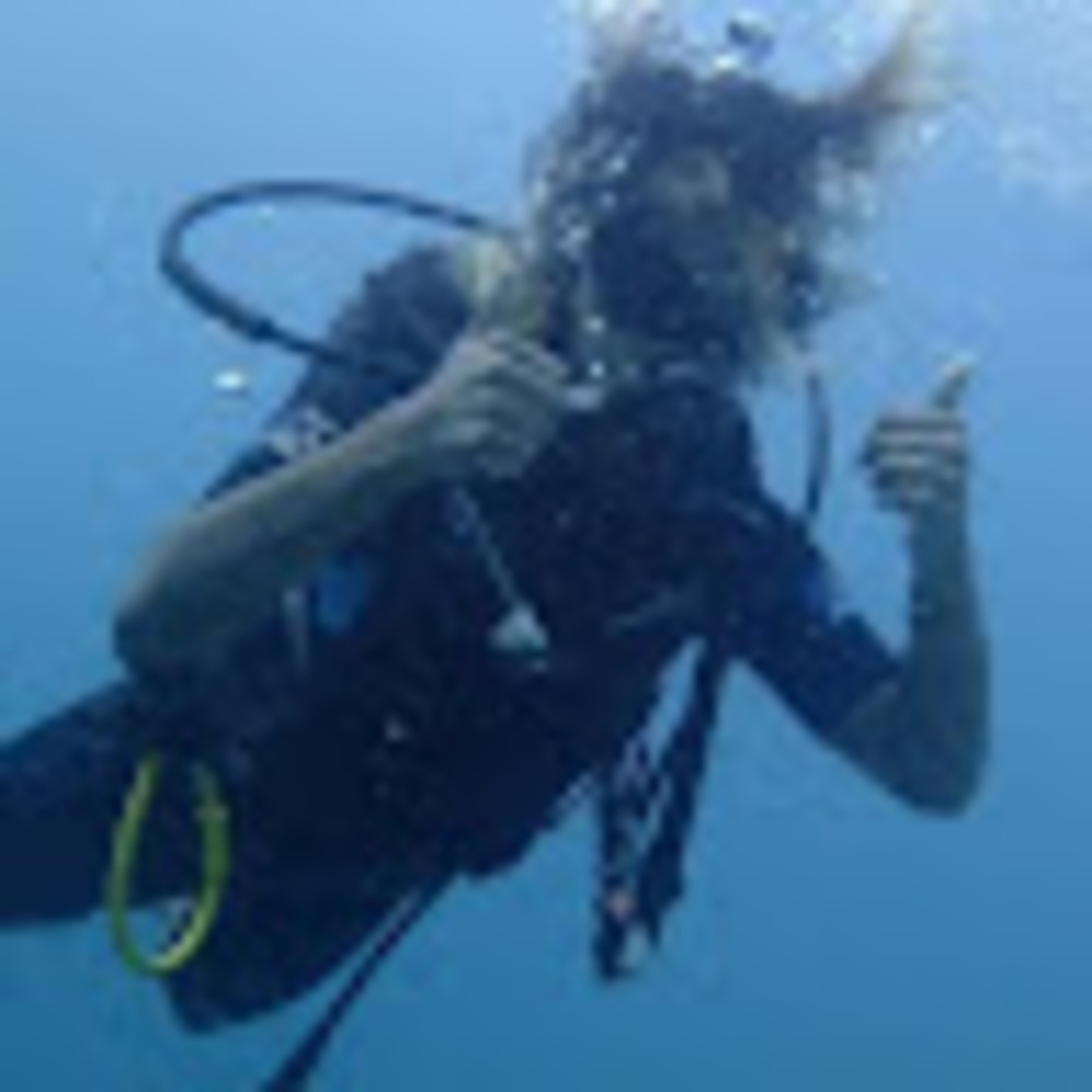 Meet your Posher, Fatima